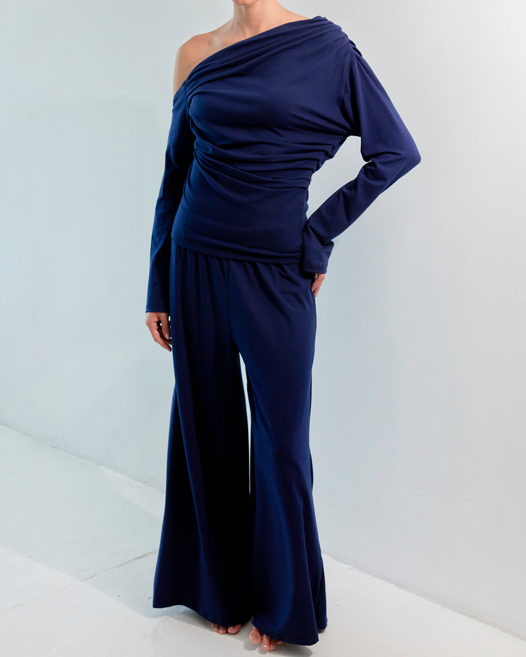 Vibrational Top Navy