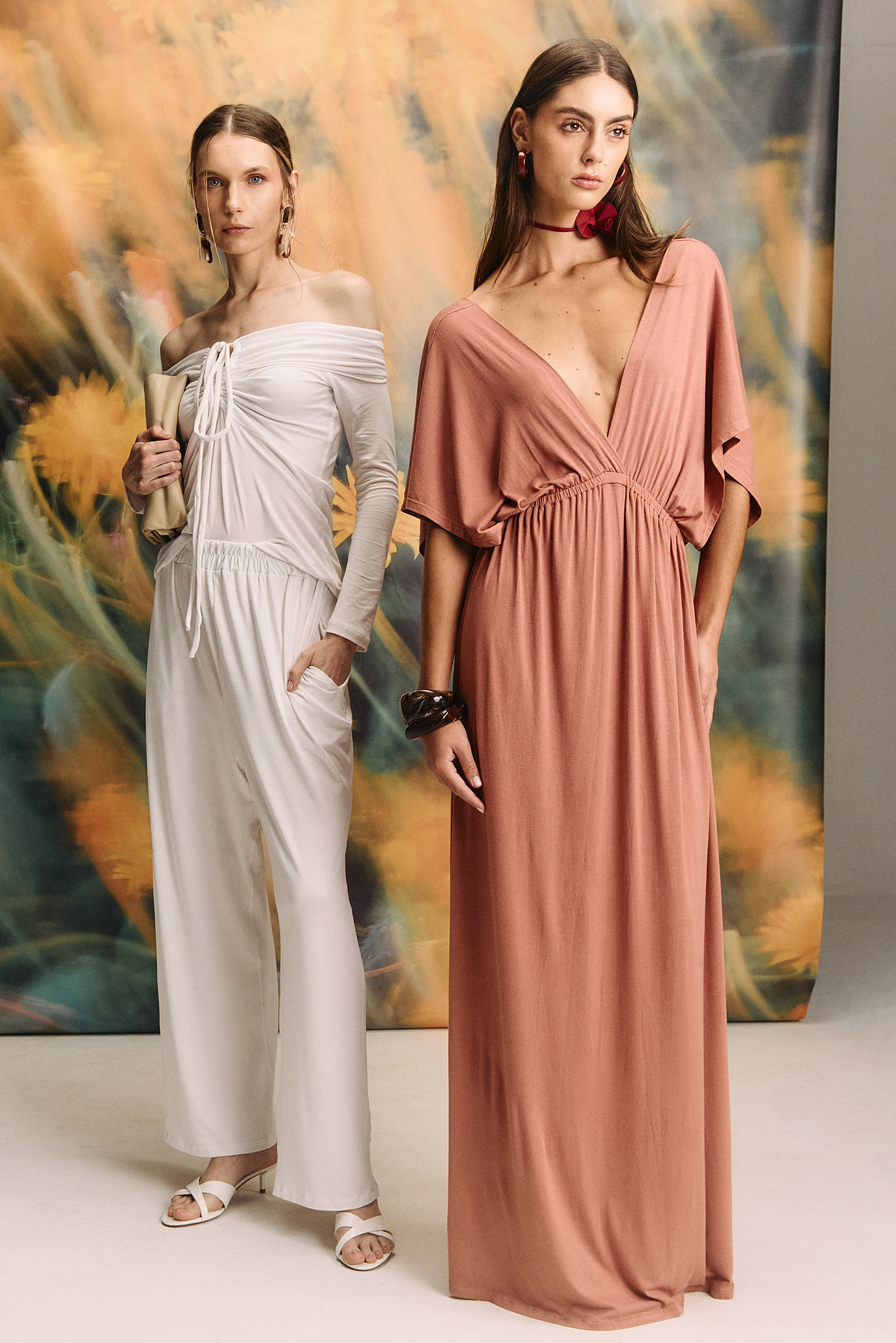 FASCINATING DRESS OFF WHITE