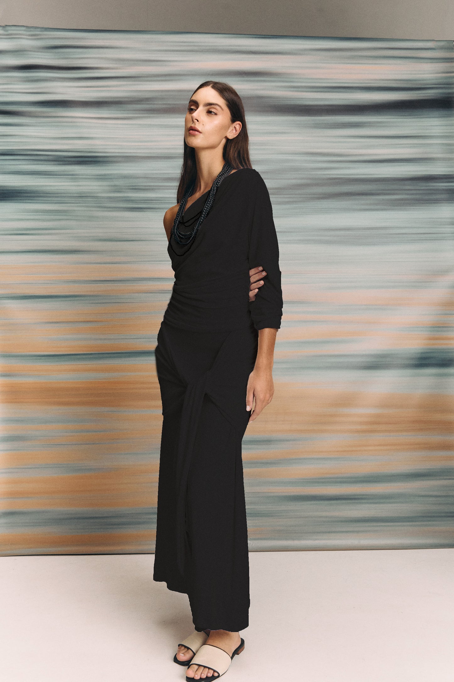 SET DE FALDA EQUILIBRIUM NEGRO